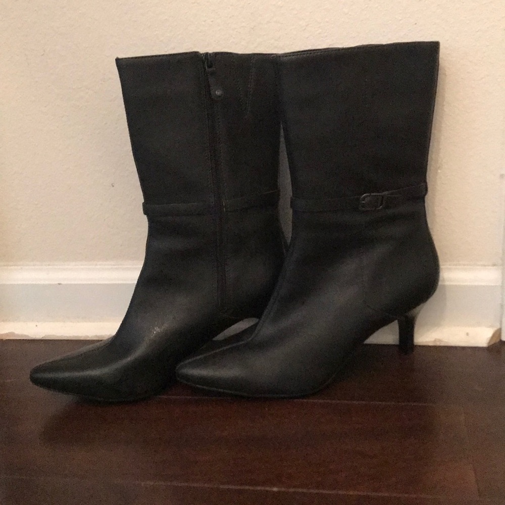 Black boots